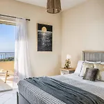 Lemoni Villa *